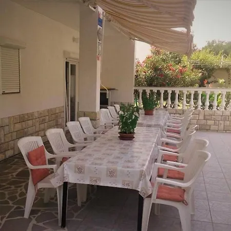 Apartmán Daisy- Excellent Location Close To Rab *